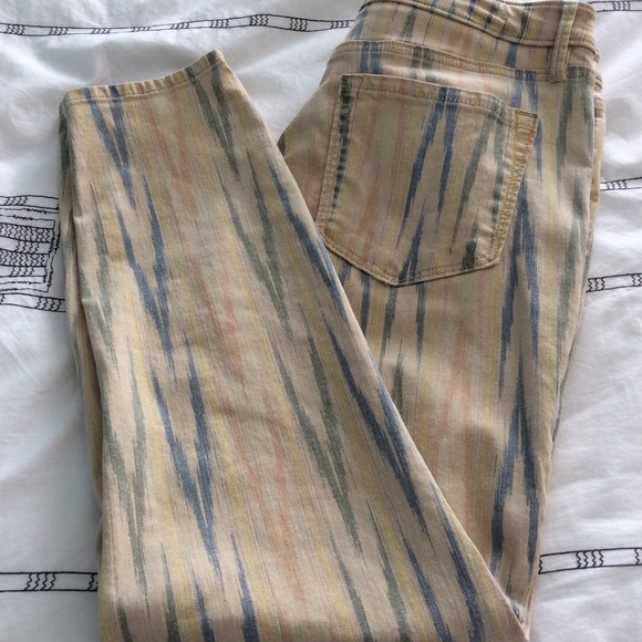 !! HOST PICK !! Loft skinny curvy ankle tan and stripe jeans - Picture 1 of 6